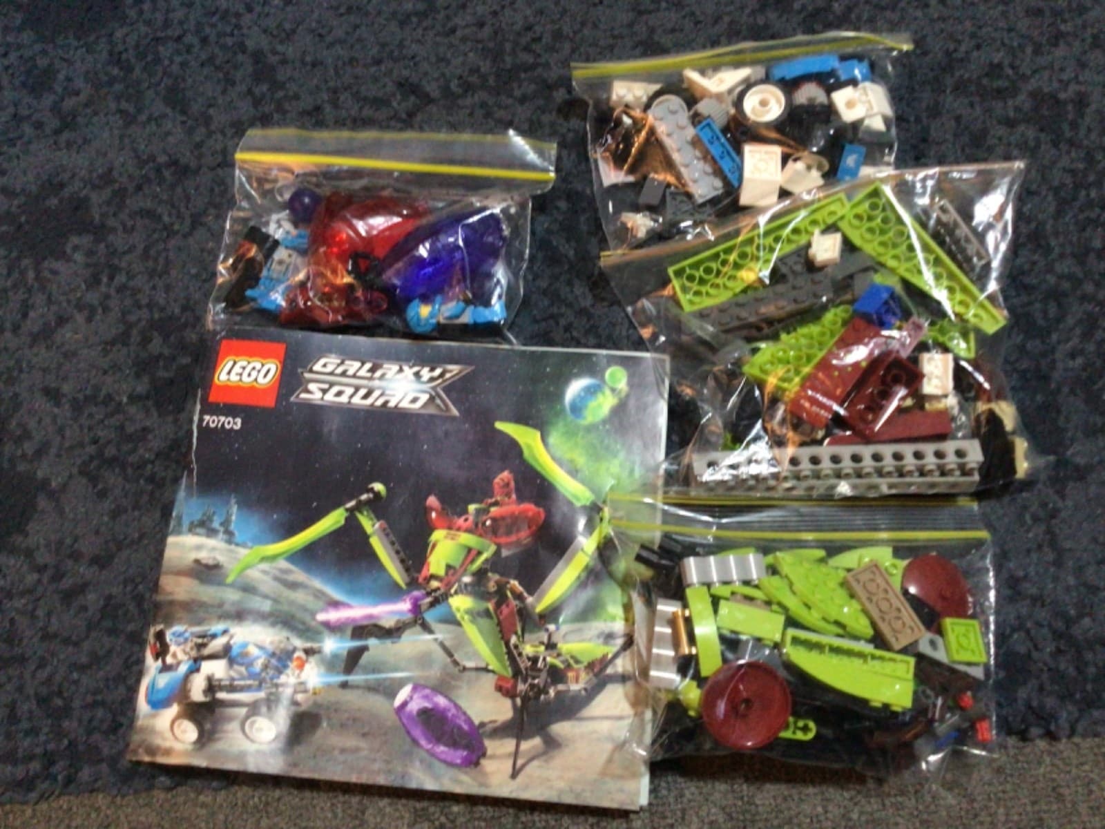 Listing photo for lego Galaxy Squad 70703 Star Star Slicer